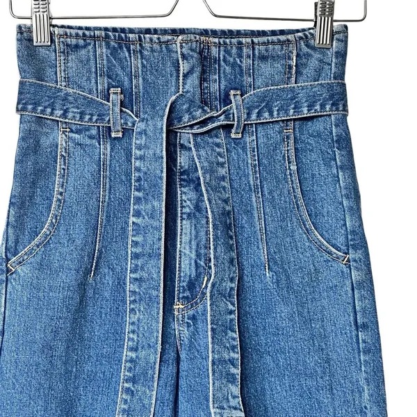 Aritzia Bardot Denim High Waist Wide Legs belted cotton Jeans Size 26 - Image 5