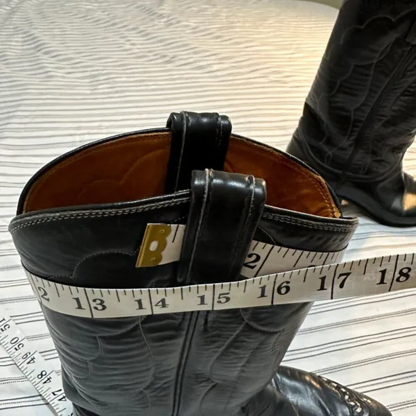 Vintage Tony Lama Black Cowgirl Boots Size 5.5 Narrow fit Leather Vintage - Image 11