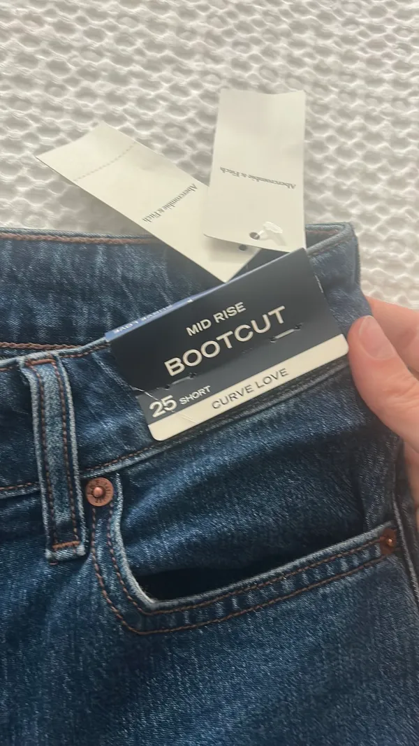 Abercrombie Jeans - Image 5