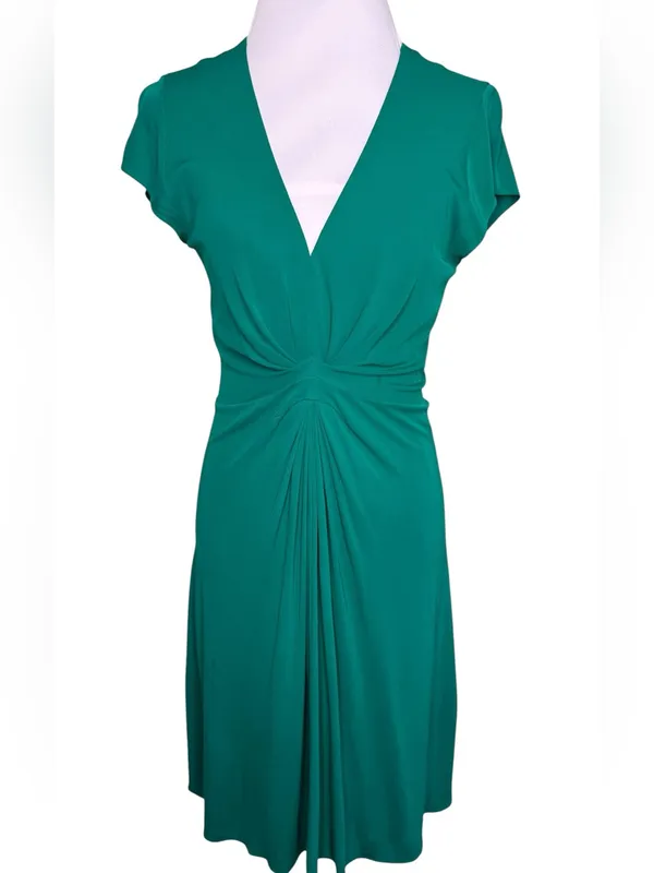 Vintage Banana Republic Emerald Green Ruched Front Dress V-Neck Midi Size 10 - Image 2