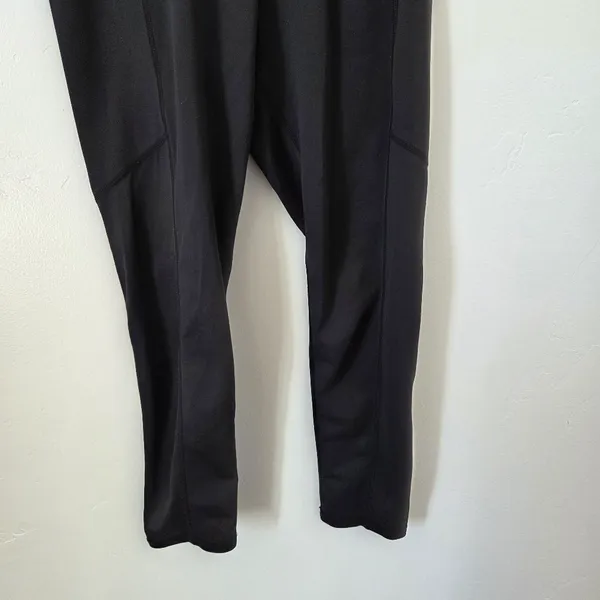 Kiava Contour Capri Legging Pants Athletic Black Small Pockets Gym Workout - Image 4