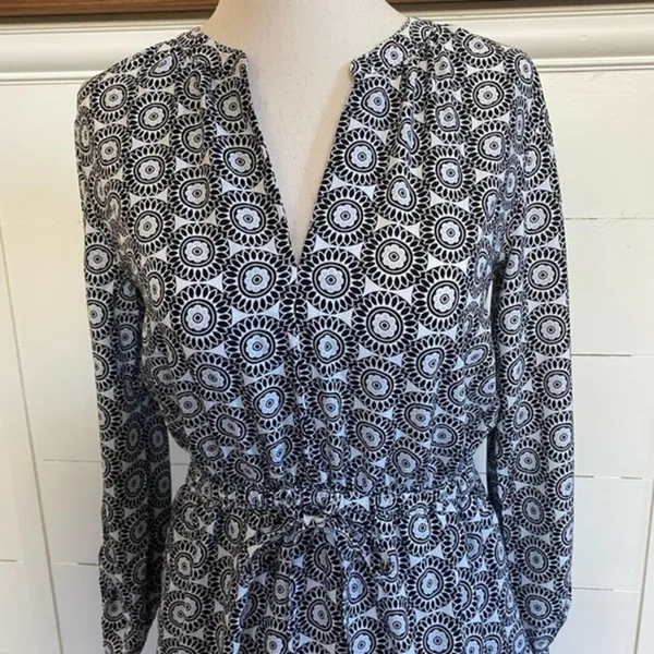 LOFT Outlet Black White‎ Geometric Medallion V-Neck Drawstring Waist Dress XS - Image 4