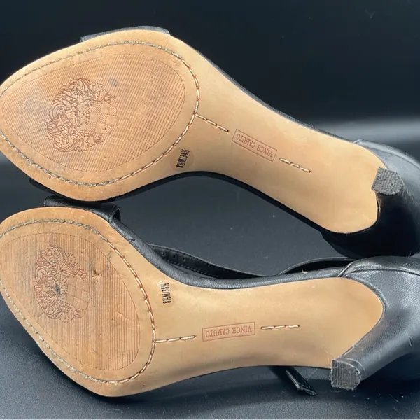 Vince Camuto Black Heels Sleek Design - Image 6