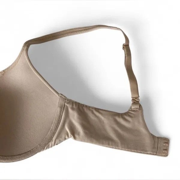 Victoria's Secret Body Underwire Padded Perfect Shape Bra size XS - Image 8