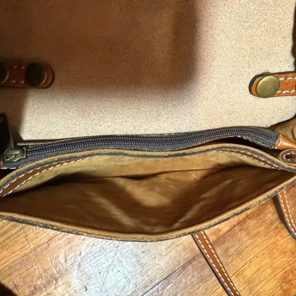 PATRICIA NASH Torri Tan‎ Leather Heritage Collection Crossbody Bag Organizer - Image 6
