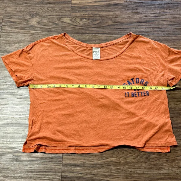 PINK Victoria’s Secret Cropped Gators Do It Better Short Sleeve Shirt Orange Med - Image 5