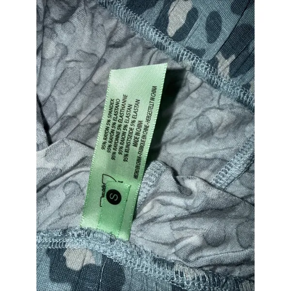 Nordstrom Lounge Shorts Honeydew Intimates SMALL Gray Camo‎ NWT - Image 3