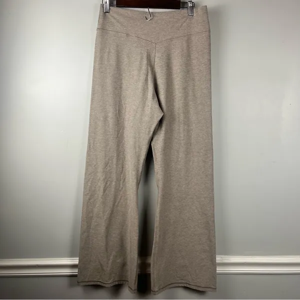 Abercrombie & Fitch YPB Oatmeal crossover wide leg yoga pants size XXL short - Image 3