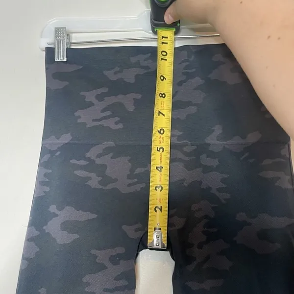 Spanx Navy Blue Gray Camo Seamless Look At Me Now Leggings Size Large - Image 12