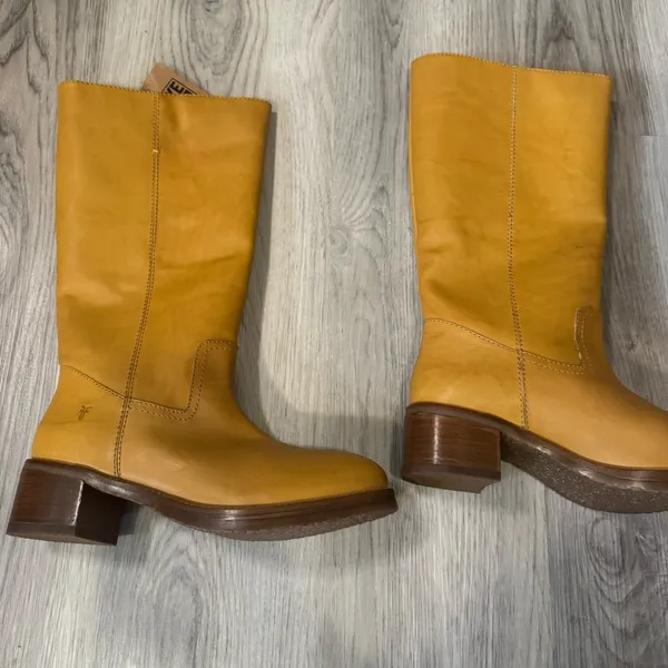 Frye Women’s Camryn Tall Pull On Boots Size 8M Color: Banana NIB - Image 3