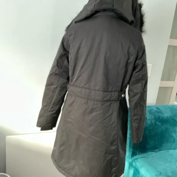 Women’s winter coat 🖤 EUC 🖤 Black Size M - Image 5