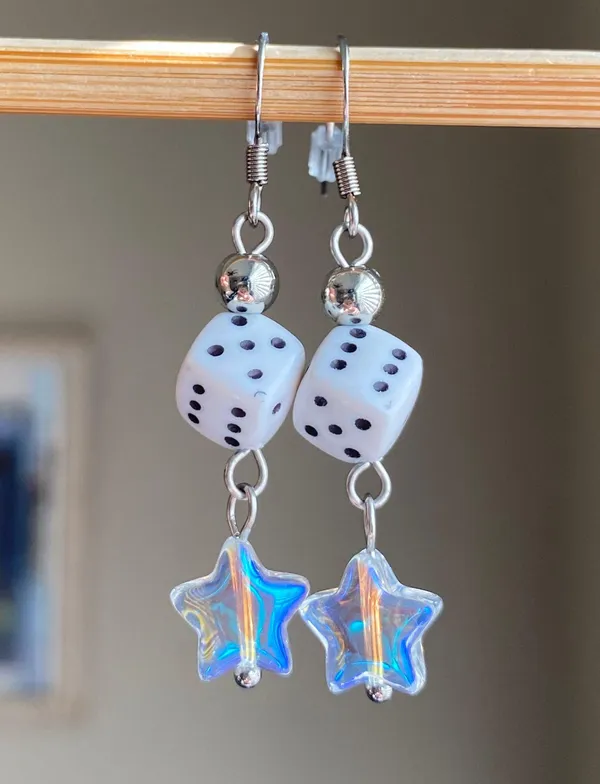 Handmade dice & star grunge funky y2k style dangle earrings 🎲⭐️ - Image 2