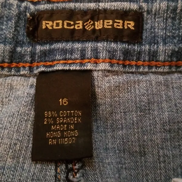 Roca wear jeans size 16 - Image 5