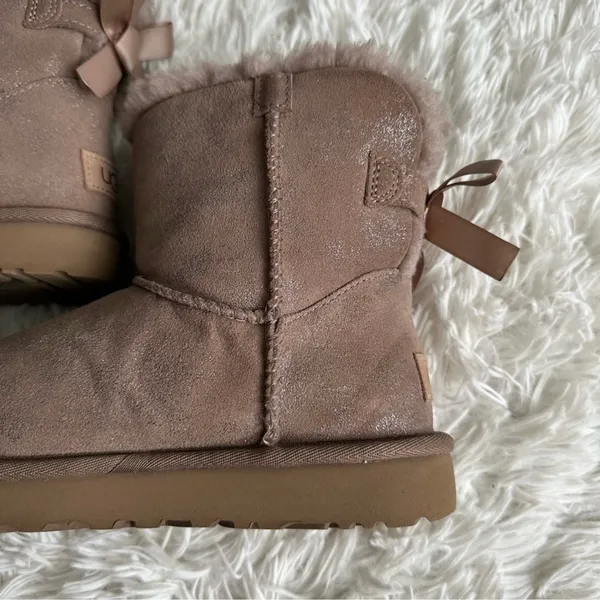 Ugg Mini Bailey Bow II Shimmer Boots Size 6 - Image 6