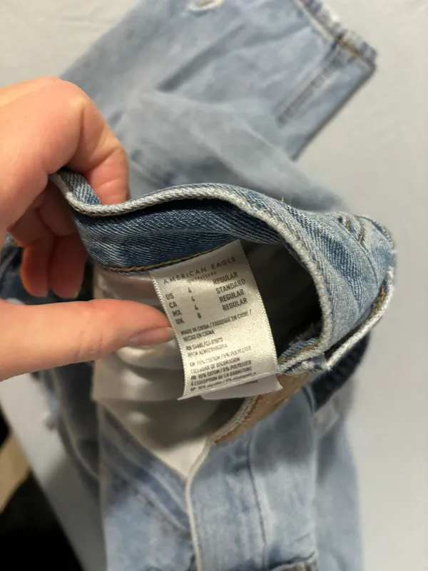 American Eagle Outfitters Mom Jean - Image 2