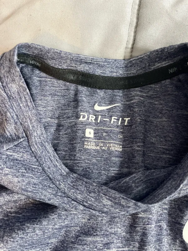 Navy Blue Heather Nike long sleeve - Image 4