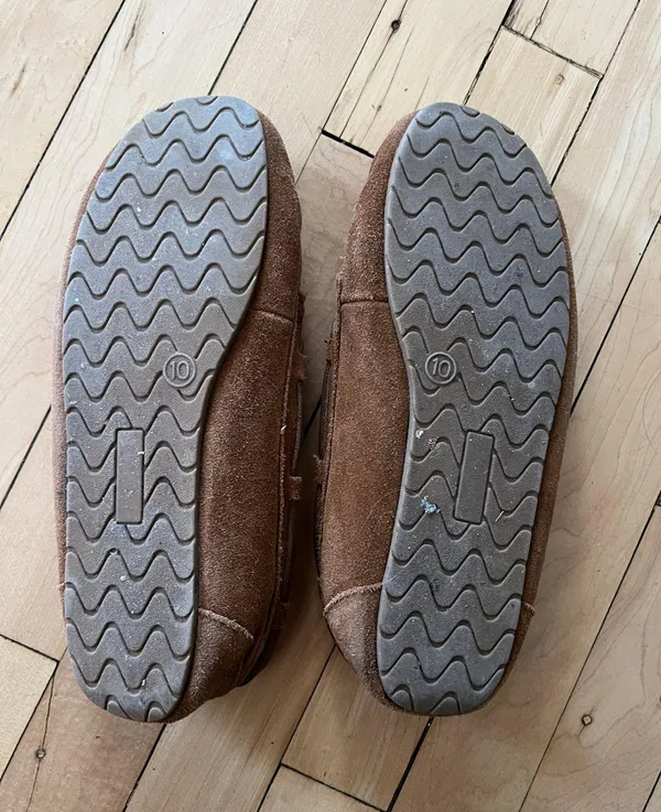 Moccasin House Shoes Brown Size 10 - Image 3