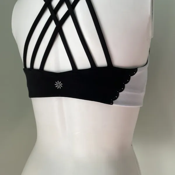 Athleta Black and White Detail Sports Bra - Image 5