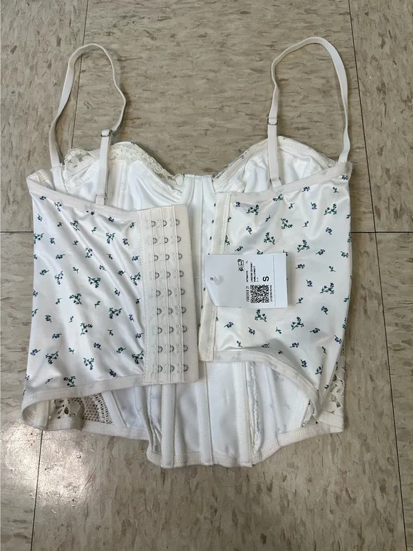 Forever 21 NWT Corset Top - Image 4