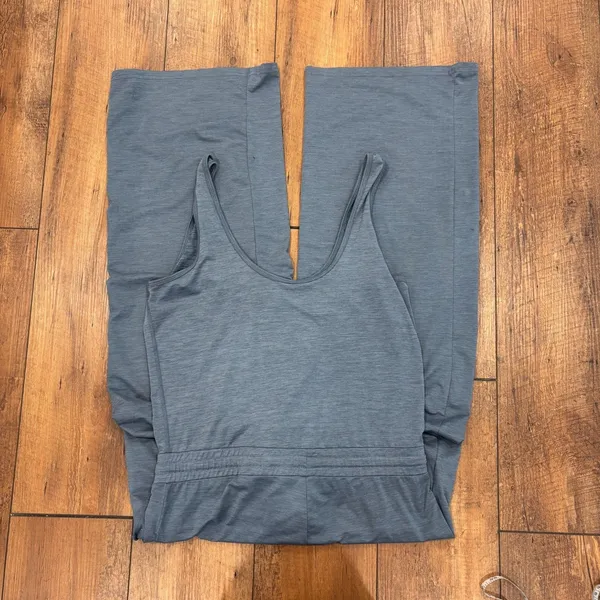 Women's Vuori Falls Jumpsuit in Light Azure Heather Blue Size M Soft $118 EUC - Image 6