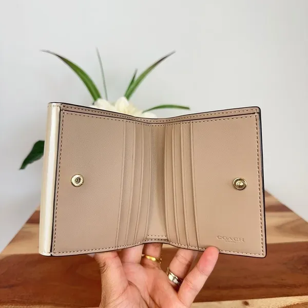 Nwt Coach Small Morgan‎ Wallet In Signature Leather - Image 4