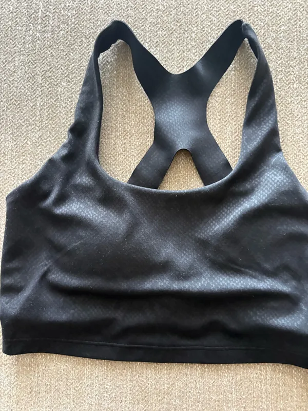 GapFit Sports Bra - Image 2