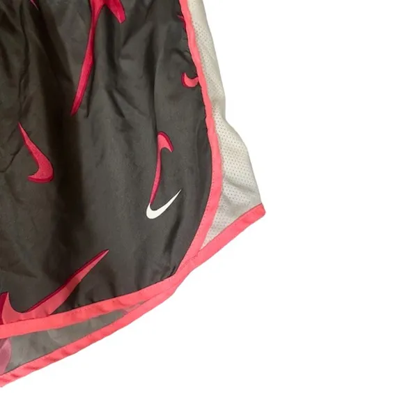Nike Dri Fit Standard Fit Gray & Pink Nike Logo Athletic Shorts Women Sz L - Image 6