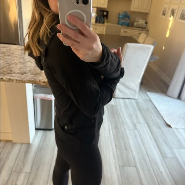lululemon Define Jacket Black Full Zip Luon Size 8 Thumbholes - Image 3