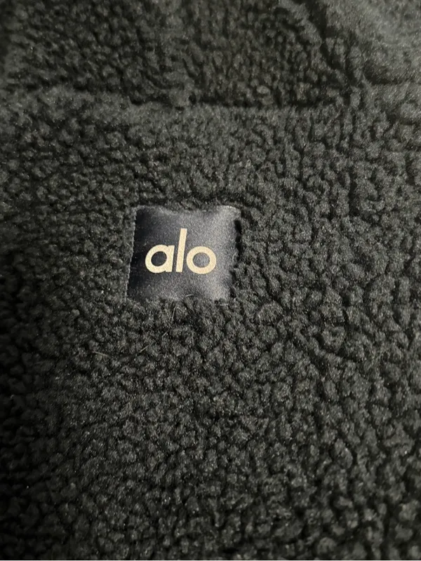 ALO Yoga Navy Blue Sherpa-Lined Pullover Hoodie - Image 5