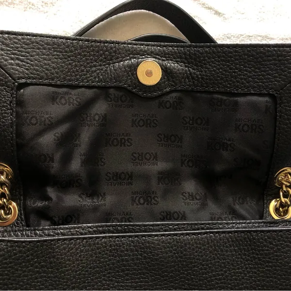 Michael Kors Black Shoulder Bag with Gold Accents - Image 8