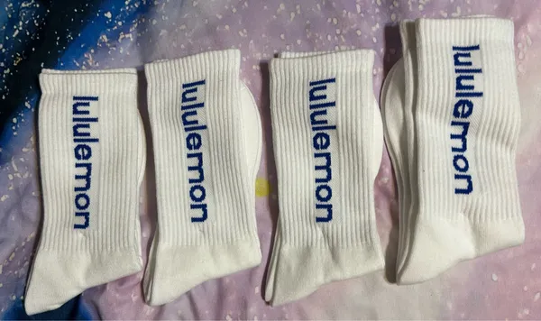 Lululemon Stride Crew Socks - Image 2
