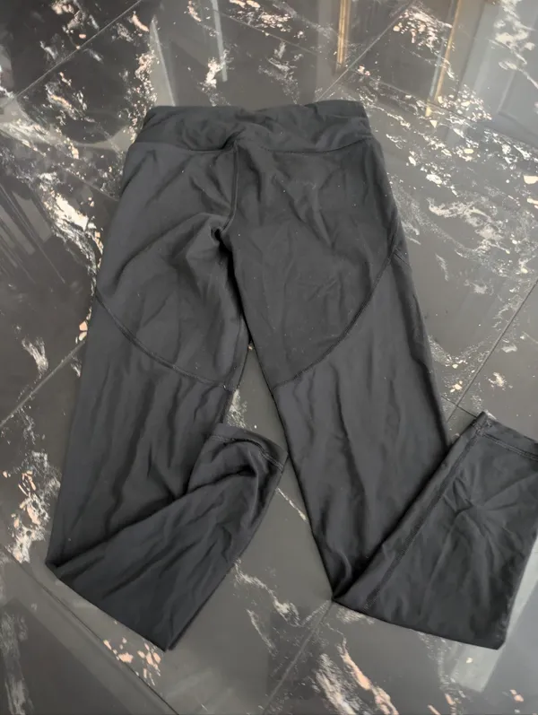 Victoria Sport Mesh Athletic Leggings Size Small - Image 2