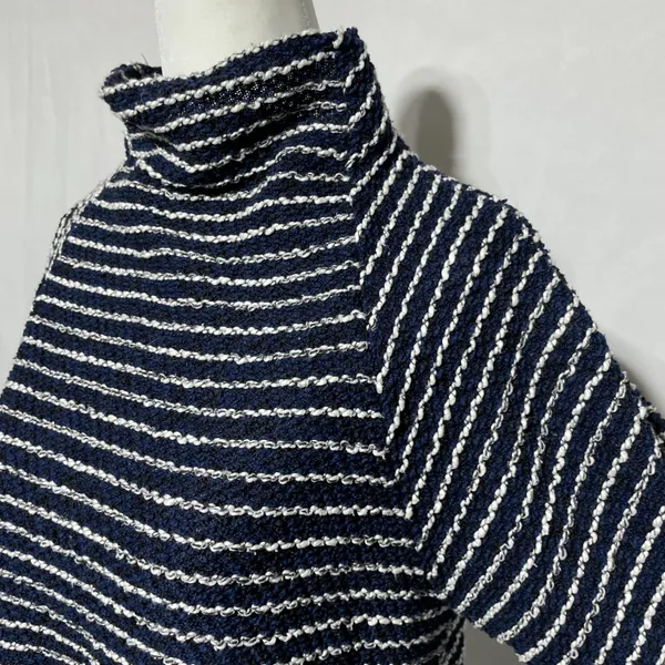 ZARA Striped Textured Mock Neck 3/4 Sleeve Sweater Top Navy White Size Medium - Image 8