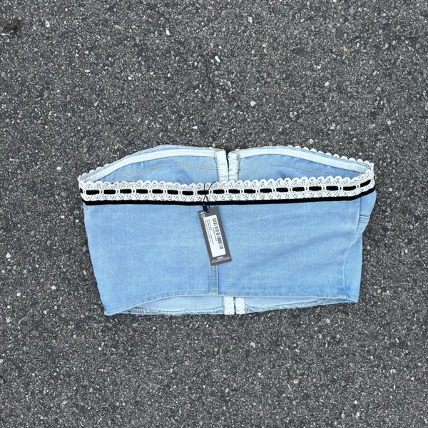NWT Pretty Little Thing Denim Lace Crop top Size 8 - Image 8
