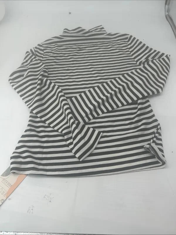 Women’s Striped Long-Sleeve Tee - Black & White - Image 3