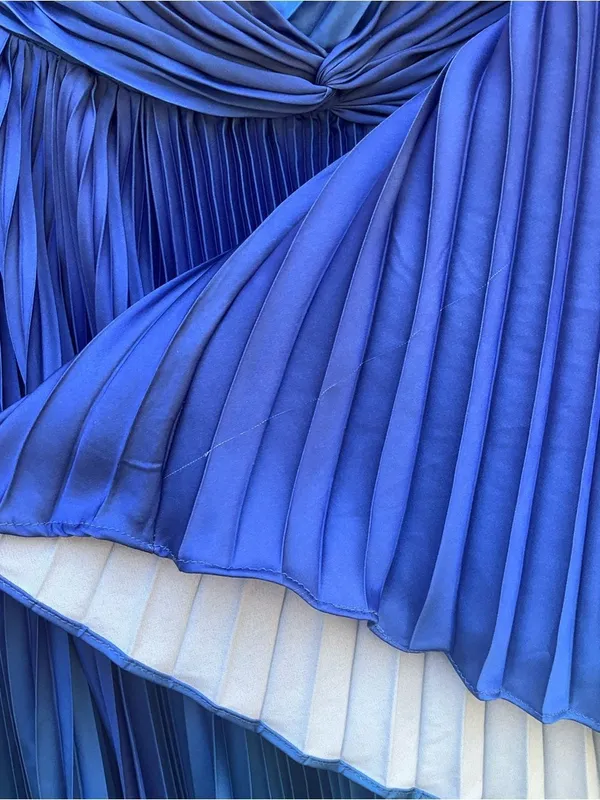 MAC DUGGAL 49903 Blue Ombre Pleated Charmeuse One-Shoulder Gown Dress 4 Flaws - Image 14