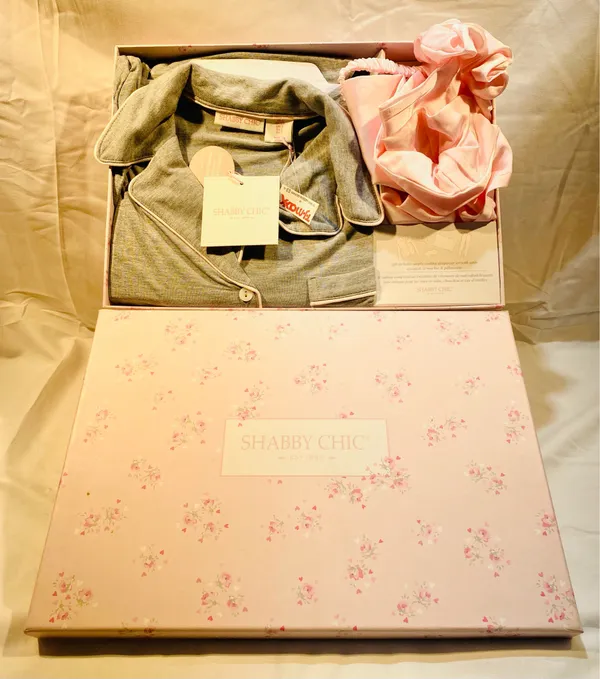 Shabby Chic Sleepwear Set with Fun Items included - Image 3