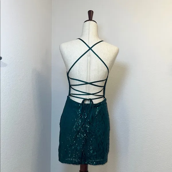 Lulu's Green Halter Bodycon‎ Dress - Image 3