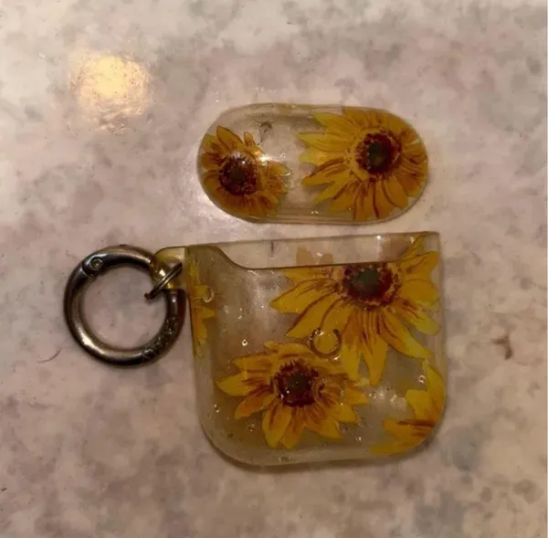 Casely Sunflower AirPod Case Yellow - Image 2