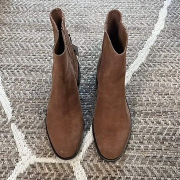 Dolce Vita Linny H2O Boot Sz 6.5 - Image 3