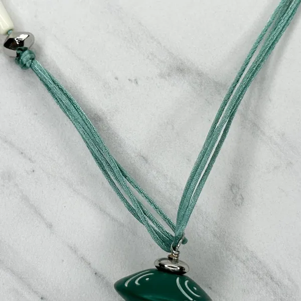 Chico's Silver Tone Faux Turquoise Beaded Pendant Necklace ✨ - Image 6