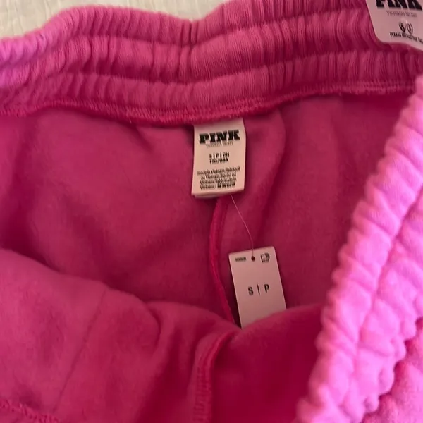 Victoria's Secret PINK Ivy Fleece Classic Shorts, Color Pink, Size Small, NWT - Image 6