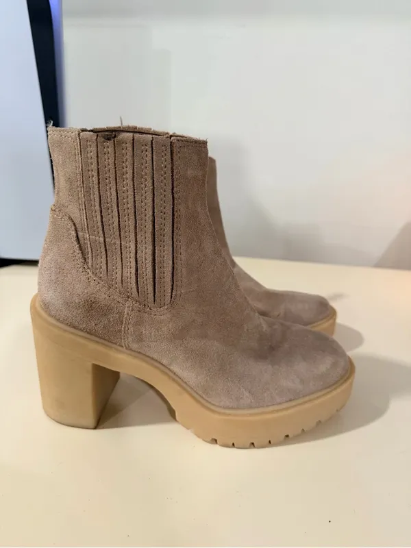 Dolce Vita Taupe Suede Platform Chelsea Heeled Boot - Image 3
