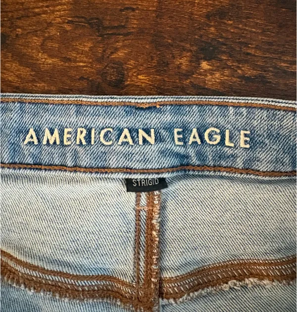 American Eagle Mom Shorts - Image 4