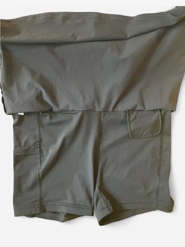 Outdoor Voices Black Exercise Skort 3" Size Small - Image 3