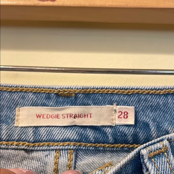 Womens Levi's Wedgie Straight Distressed Light Wash Jeans - Image 3