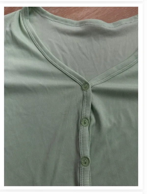 Mint Green Ribbed Button-Front Crop Top Size S - Image 2
