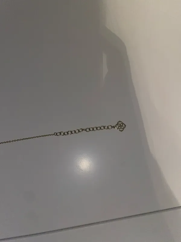 Kendra Scott Necklace - Image 5