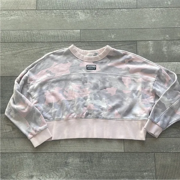 Adidas Size Large Pink Camouflage Crewneck Sweatshirt. - Image 7