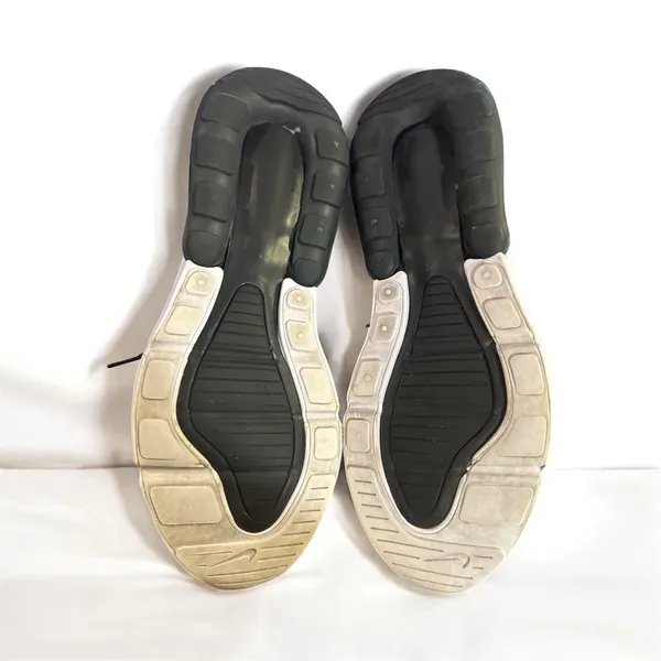 Nike Air Max 270 Black and White Shoes - Image 5